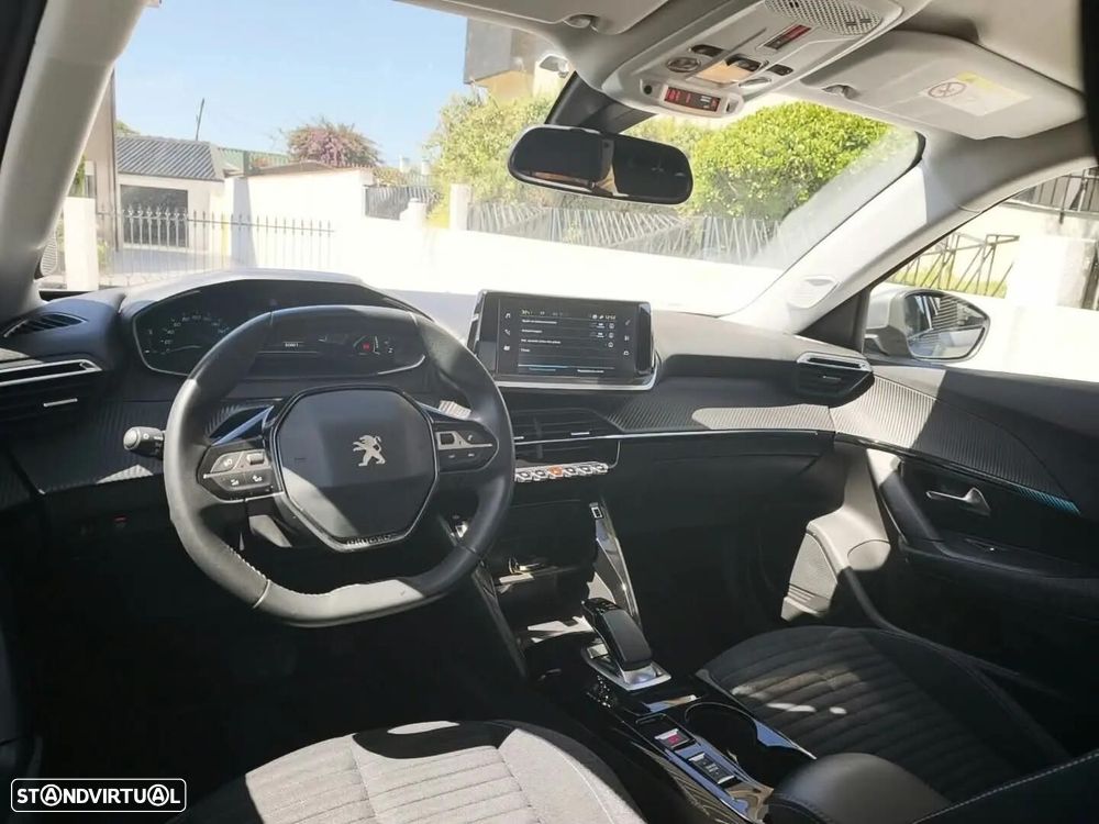 Peugeot e-2008 50 kWh SE Style - 6