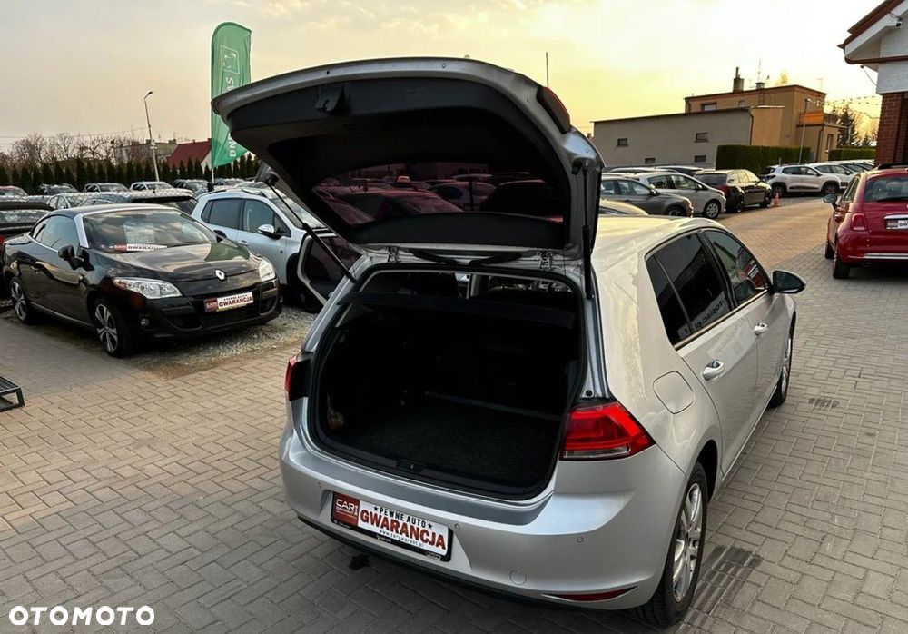 Volkswagen Golf - 27