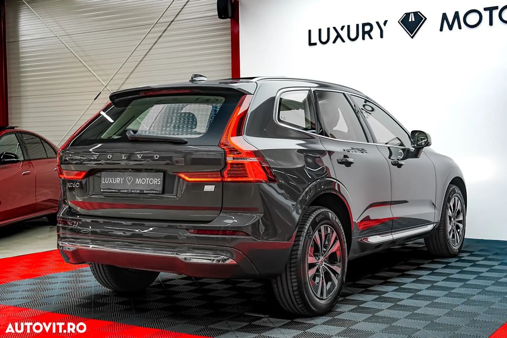 Volvo XC 60 Recharge T6 Twin Engine eAWD Inscription Expression - 11