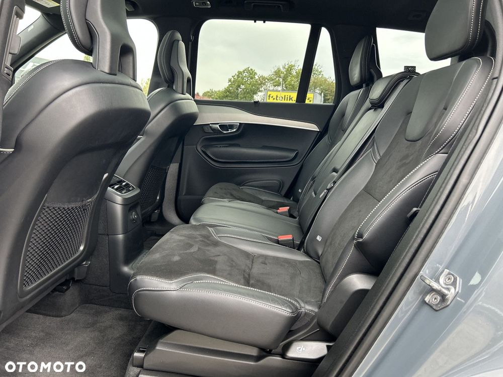 Volvo XC 90 - 32