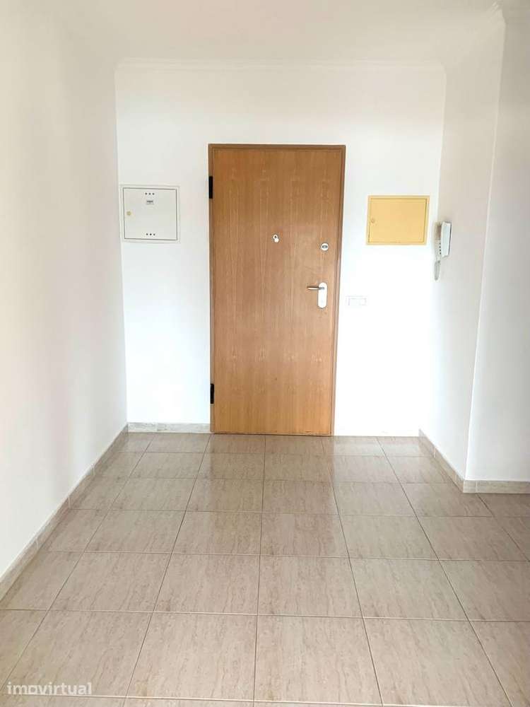 Apartamento em Azambuja, Azambuja - Grande imagem: 2/15