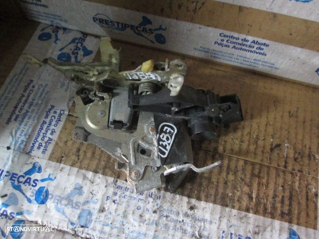 Fecho A2027200935 MERCEDES W210 1995 FE MANUAL - 2