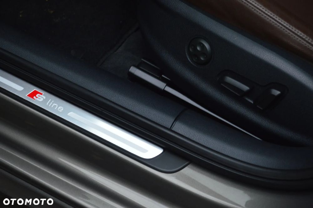 Audi A3 Sportback 1.8 TFSI quattro S tronic S line Sportpaket - 37