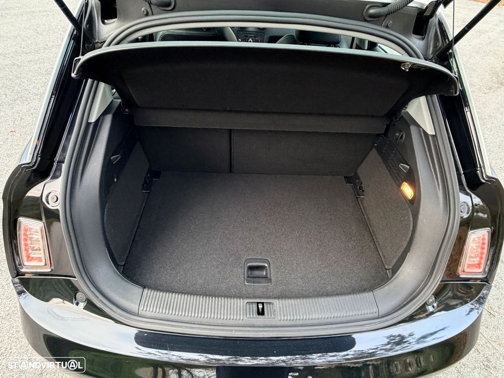 Audi A1 Sportback 1.6 TDI S tronic Ambition - 27