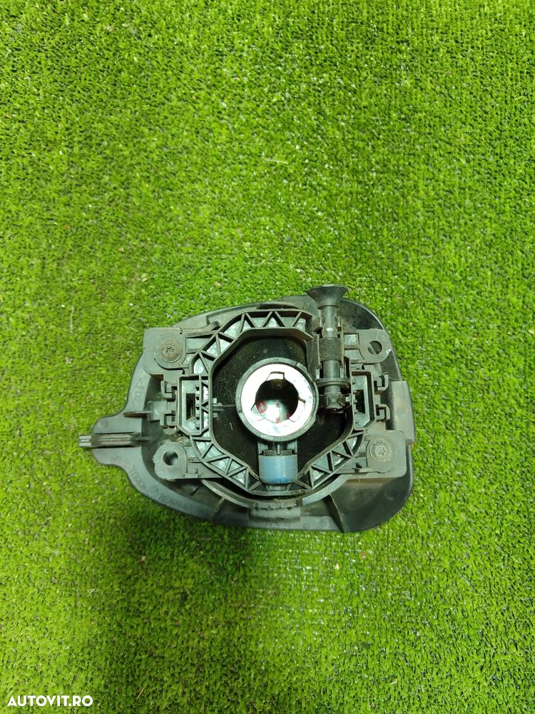 PROIECTOR CEATA DREAPTA DACIA DUSTER 1.5 DIESEL 2015 COD OEM 261500097R / SUV 5 USI / 2013-2017 - 4