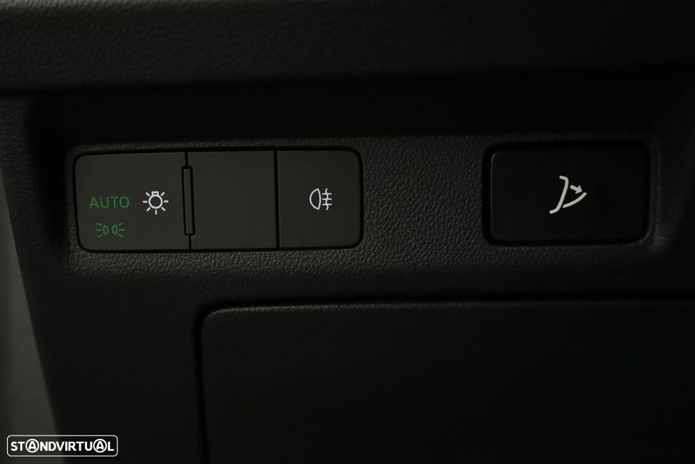Skoda Enyaq iV 50 — fotografia 19
