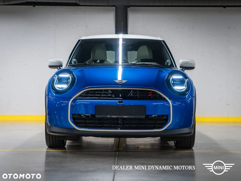 MINI Cooper S Favoured Trim - 3