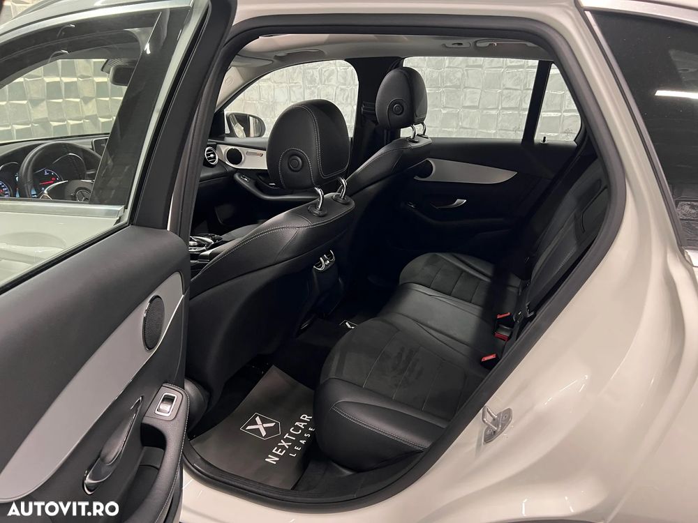 Mercedes-Benz GLC 220 d 4MATIC - 12