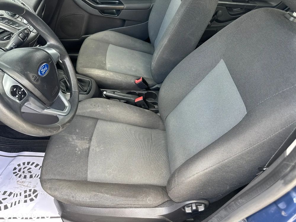 Ford Fiesta 1.5 TDCi Ambiente - 15