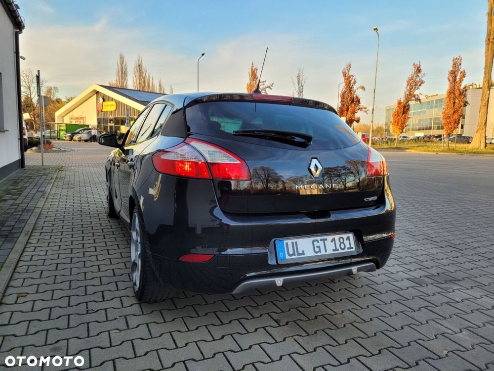Renault Megane TCe 180 GT - 8