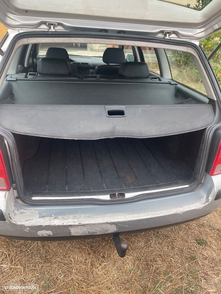 VW Passat Variant 1.9 TDi Confortline - 11
