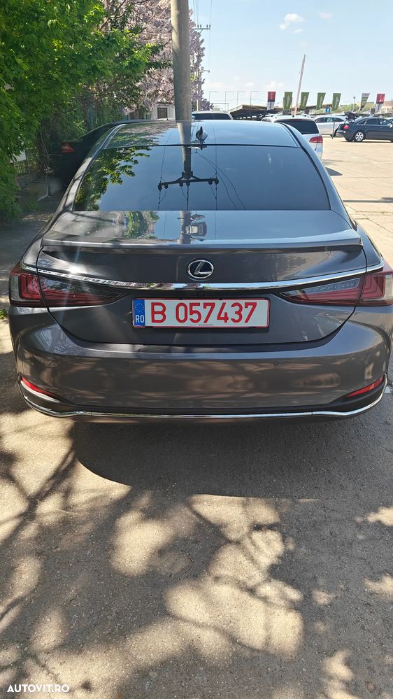 Lexus Seria ES 300h Executive Line - 18