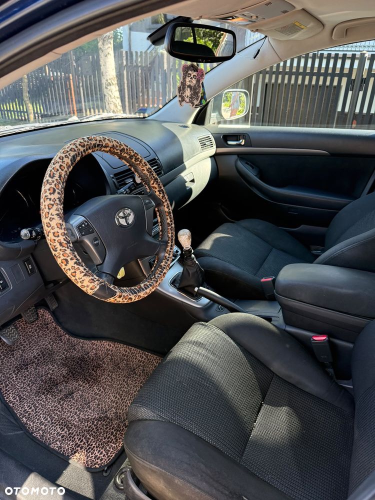 Toyota Avensis 2.2 D-CAT Sol plus NAVI - 7