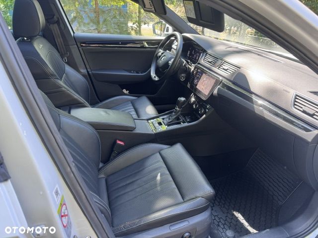 Skoda Superb 2.0 TSI 4x4 L&K DSG - 8
