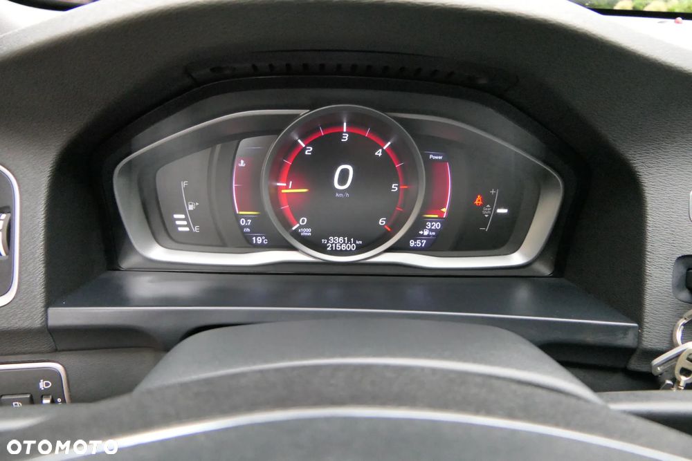 Volvo V60 D2 Drive-E Momentum - 22