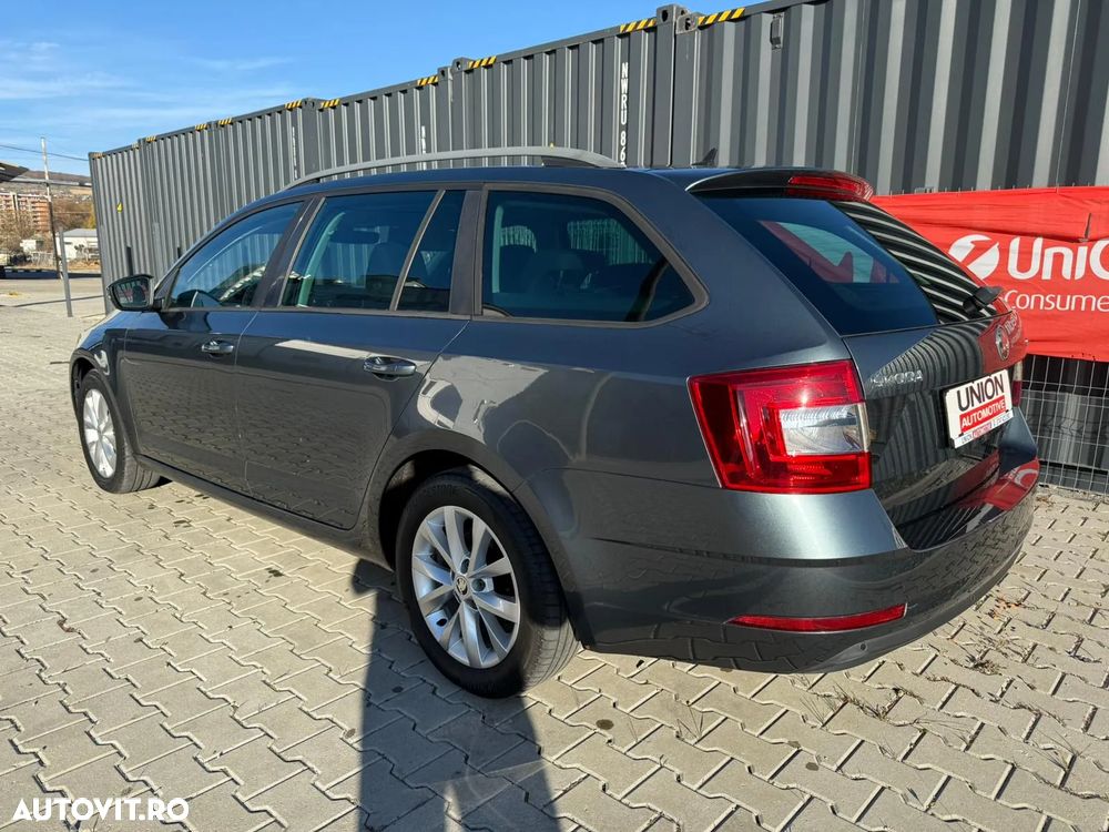 Skoda Octavia - 3