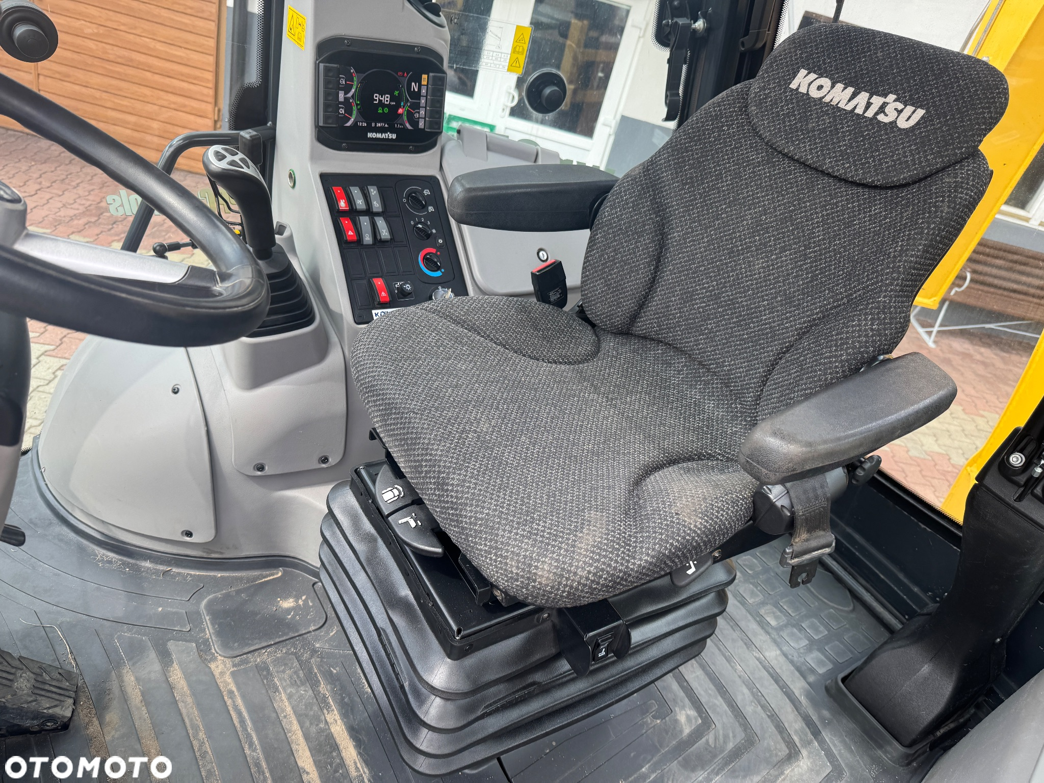 Komatsu WB 97R - 15