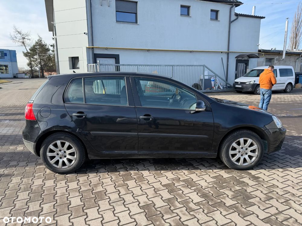 Volkswagen Golf - 17