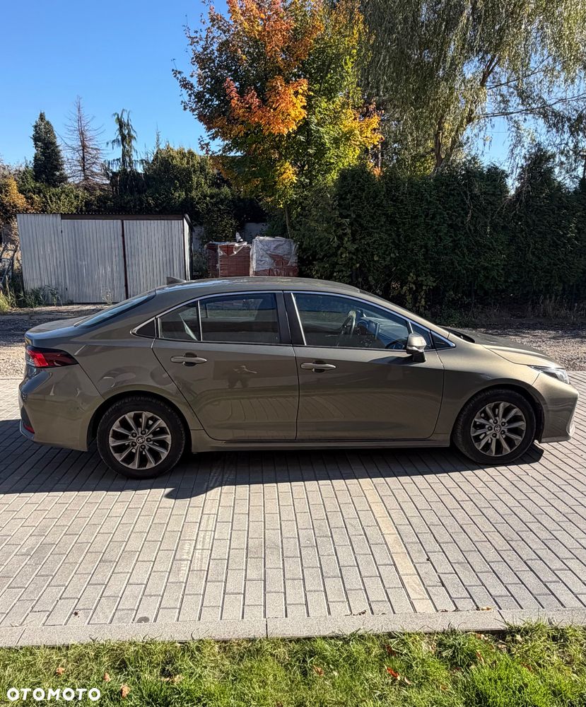Toyota Corolla - 12