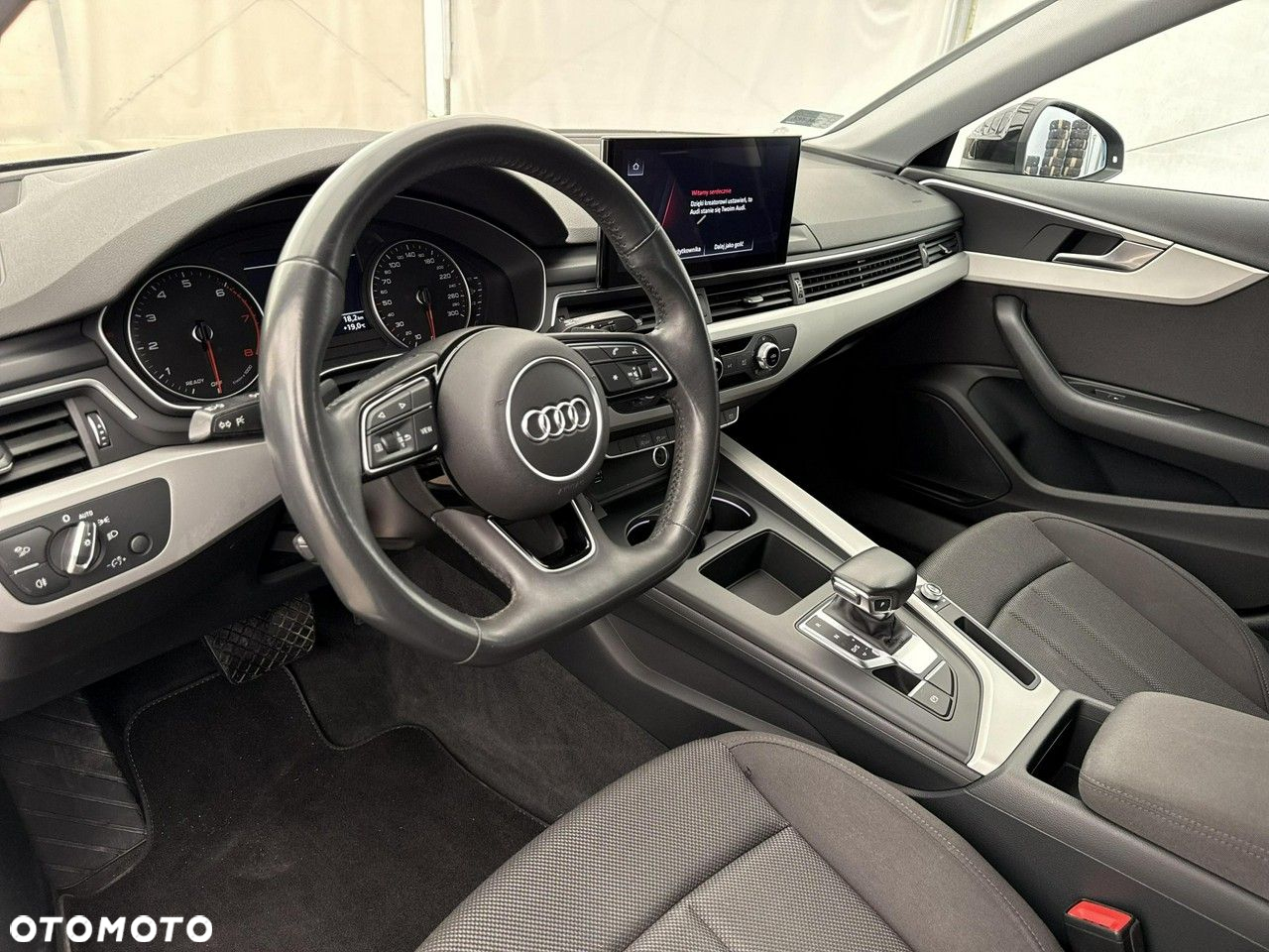 Audi A4 35 TFSI S tronic - 12