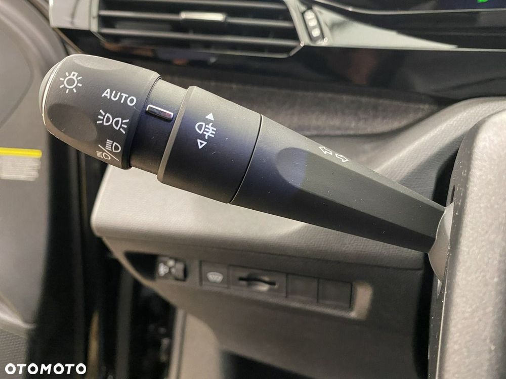 Peugeot 408 1.2 PureTech Allure S&S EAT8 - 26