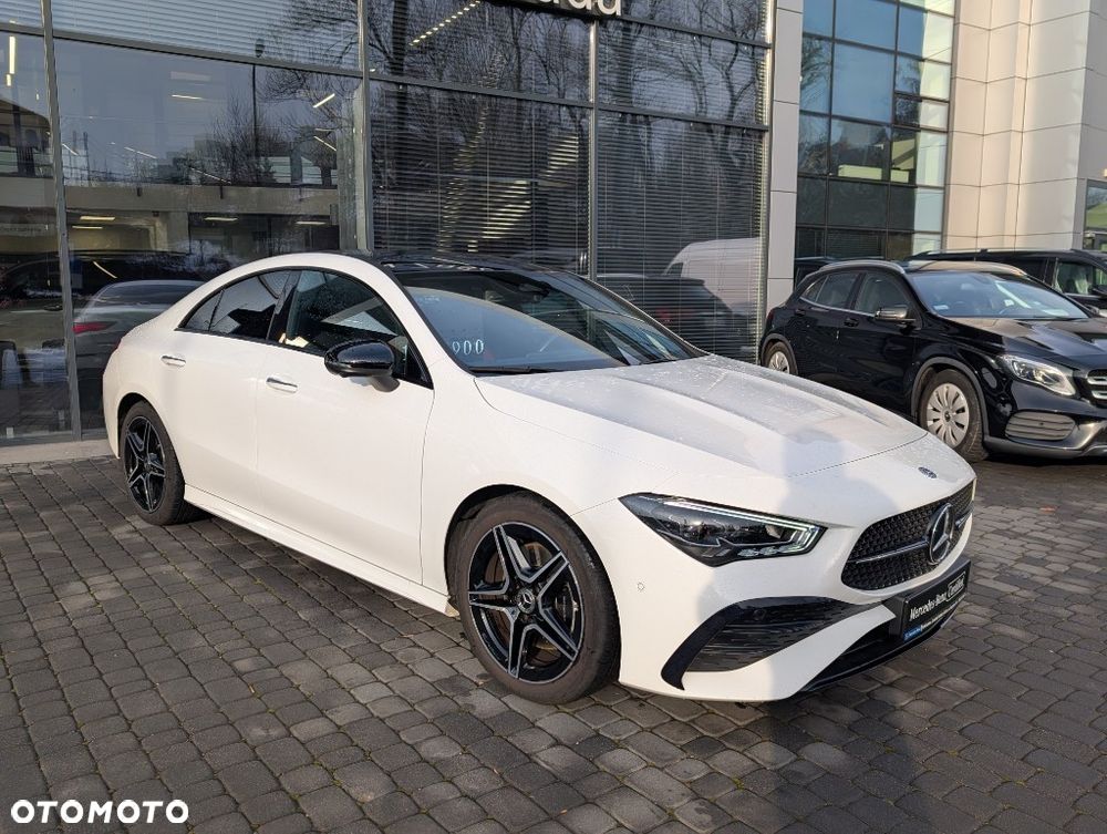 Mercedes-Benz CLA 200 AMG Line 7G-DCT - 4