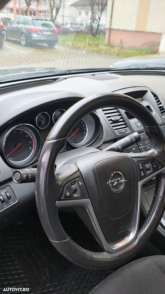 Opel Insignia 1.8 VVA Edition - 10