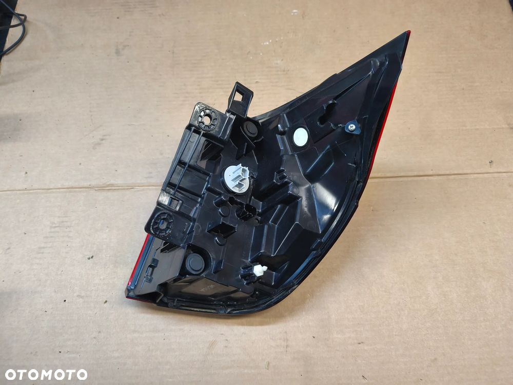 LAMPA TYŁ TYLNA LEWA HONDA JAZZ V - 2
