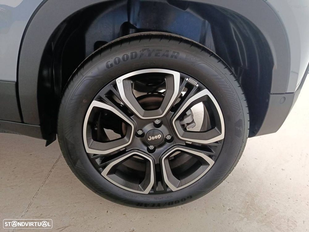 Jeep Avenger 1.2 GSE T3 Summit - 11