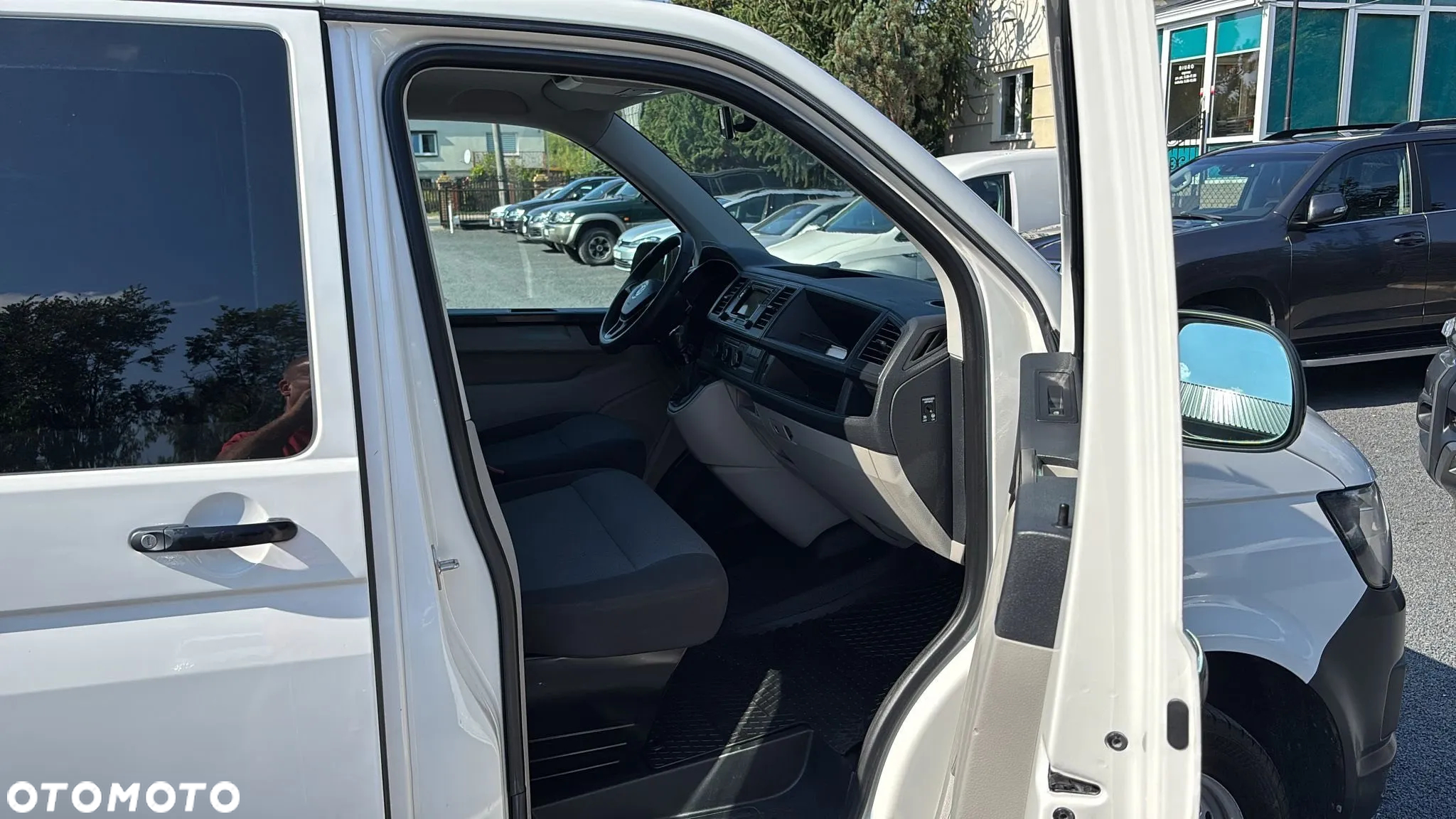 Volkswagen Transporter T6 TDI L2H1 Mixt - 16