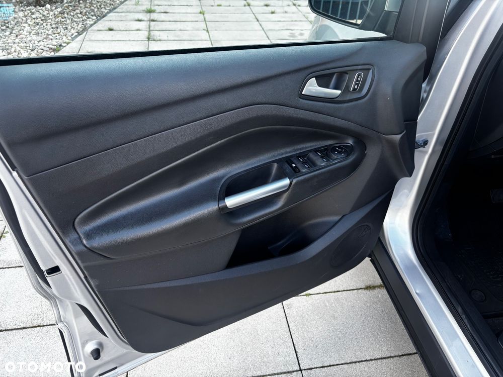 Ford Kuga - 14
