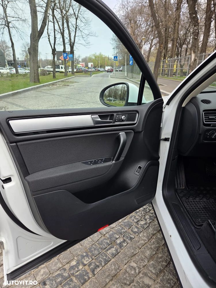 Volkswagen Touareg - 14