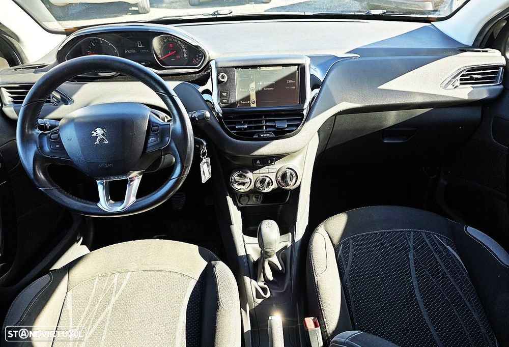 Peugeot 208 1.4 HDi Active - 14