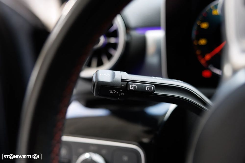 Mercedes-Benz A 180 d AMG Line Aut. - 31