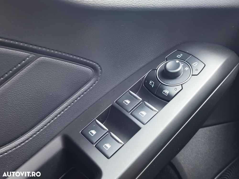 Ford Focus 1.5 EcoBlue 8AT Titanium X - 28