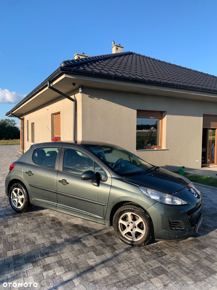 Peugeot 207 - 2