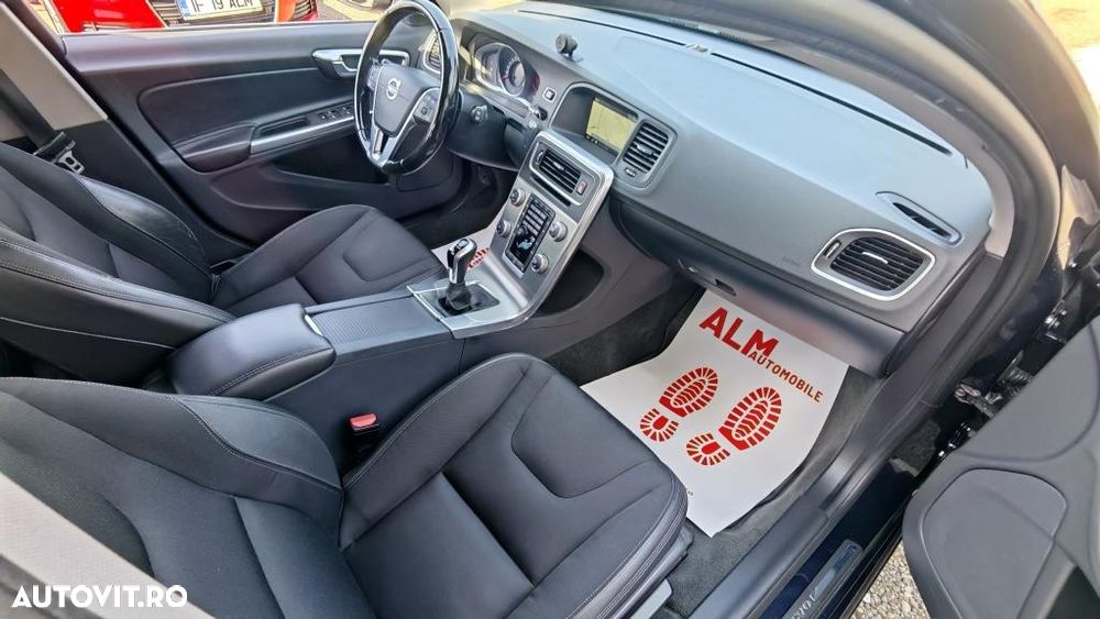 Volvo V60 D3 Momentum Core - 7