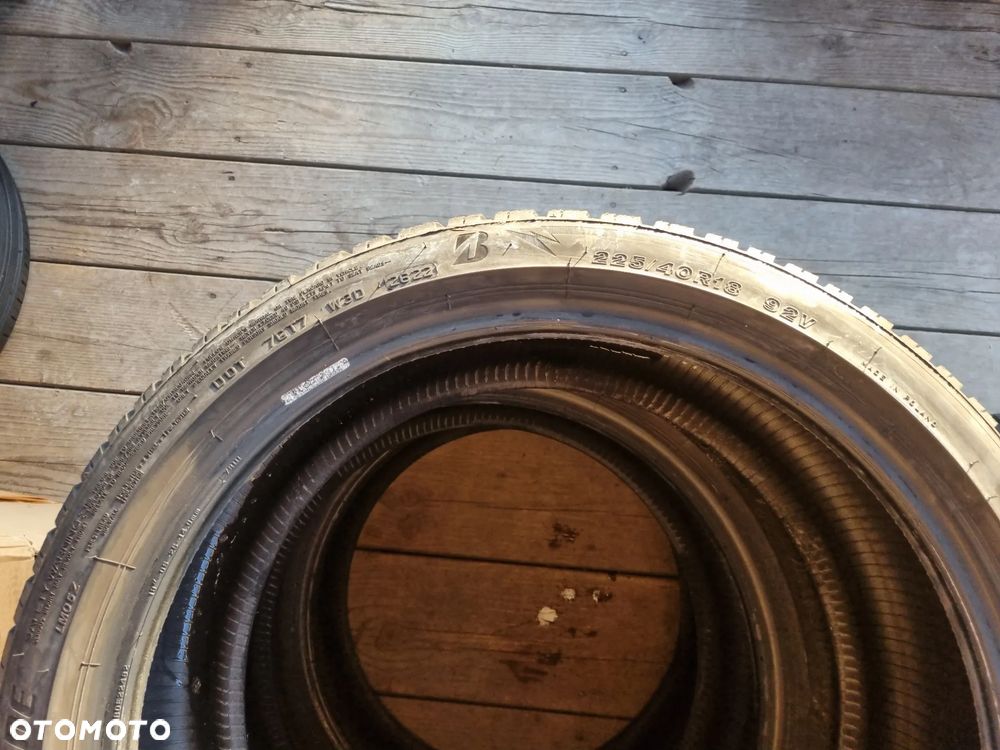 Opony BRIDGESTONE BLIZZAK LM005 225/40R18 92V,XL 2022r 7,5/6,8mm bdb stan - 11
