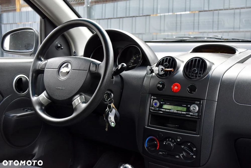 Chevrolet Aveo 1.2 Star (abs) - 23
