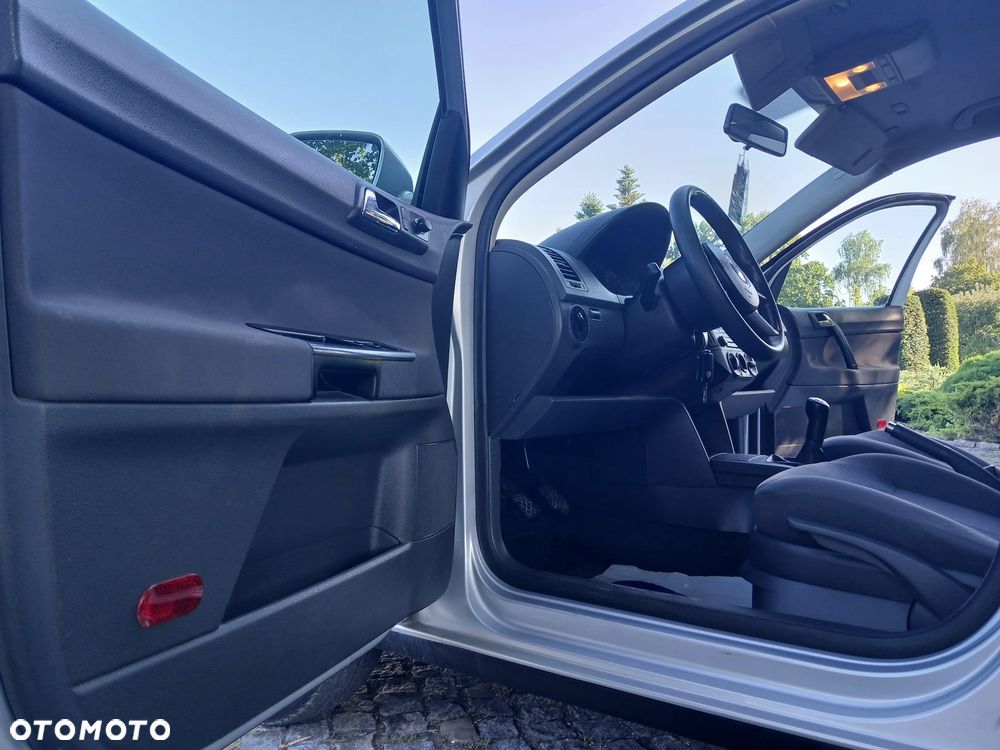Volkswagen Polo - 25