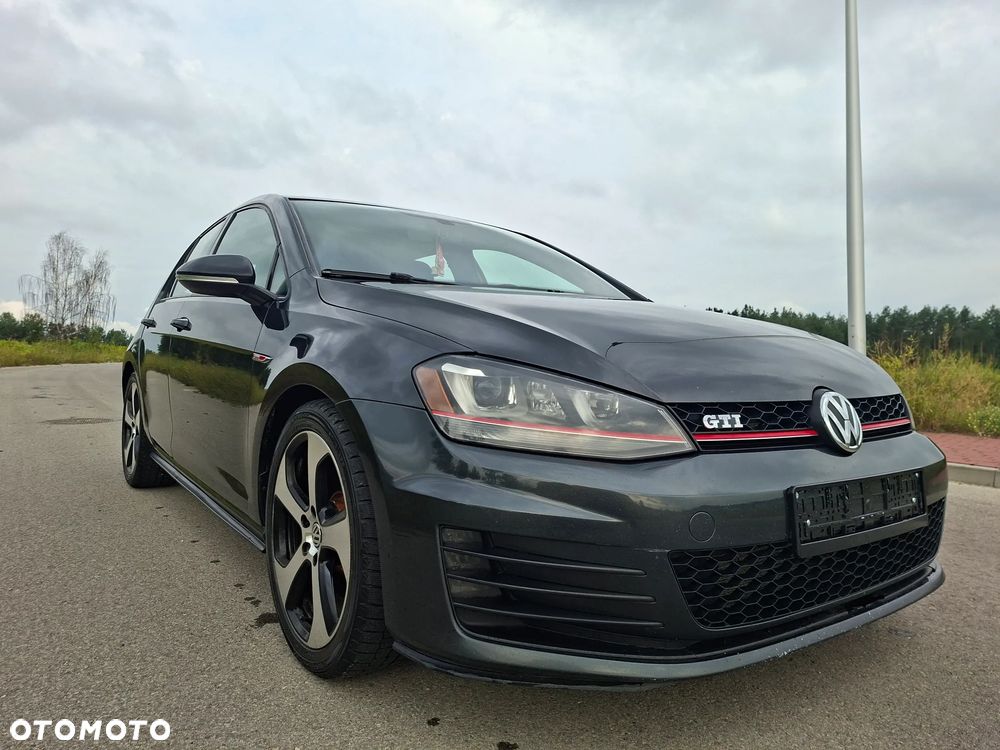 Volkswagen Golf 2.0 TSI BMT GTI - 5