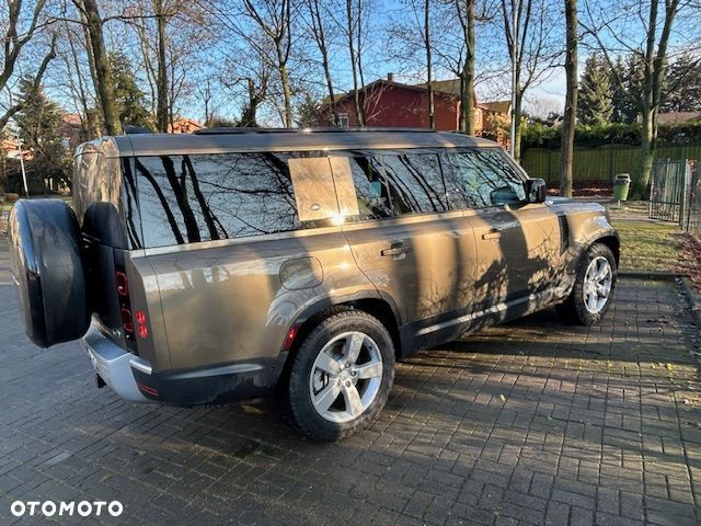 Land Rover Defender - 3