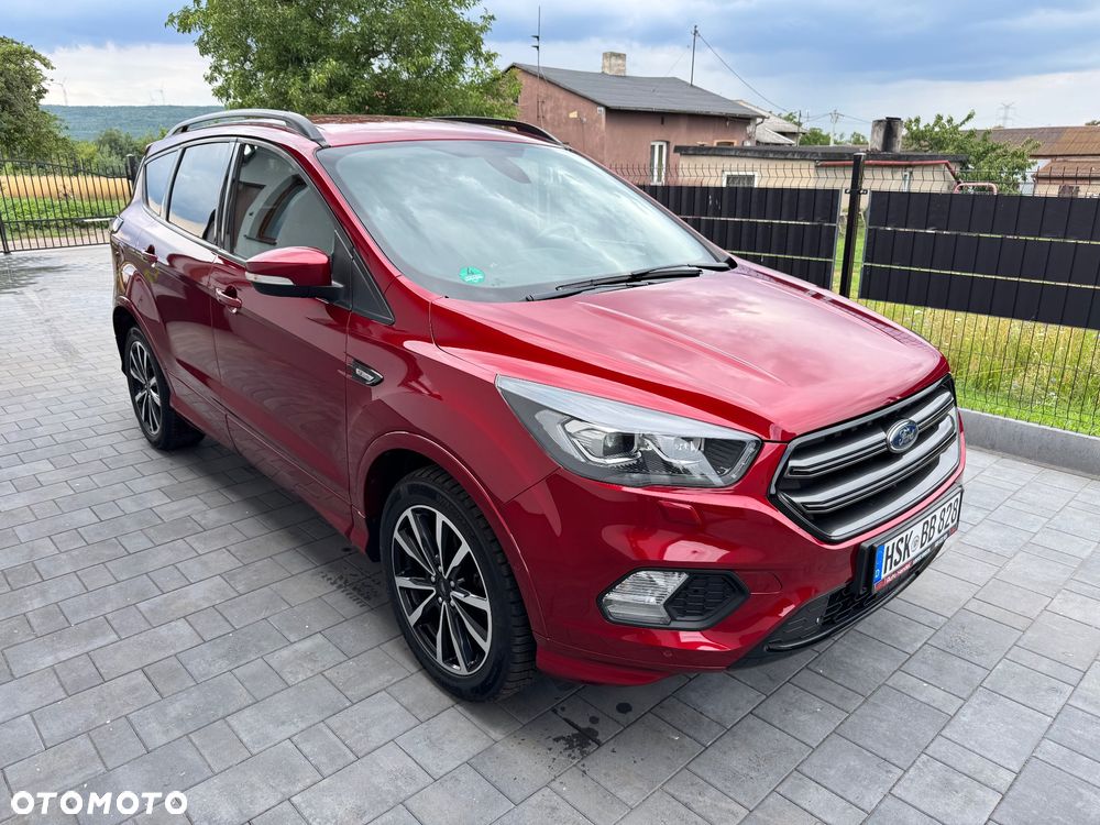 Ford Kuga 1.5 EcoBoost 2x4 ST-Line - 3