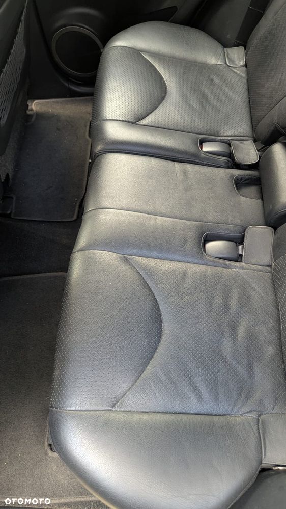 Toyota RAV4 - 21