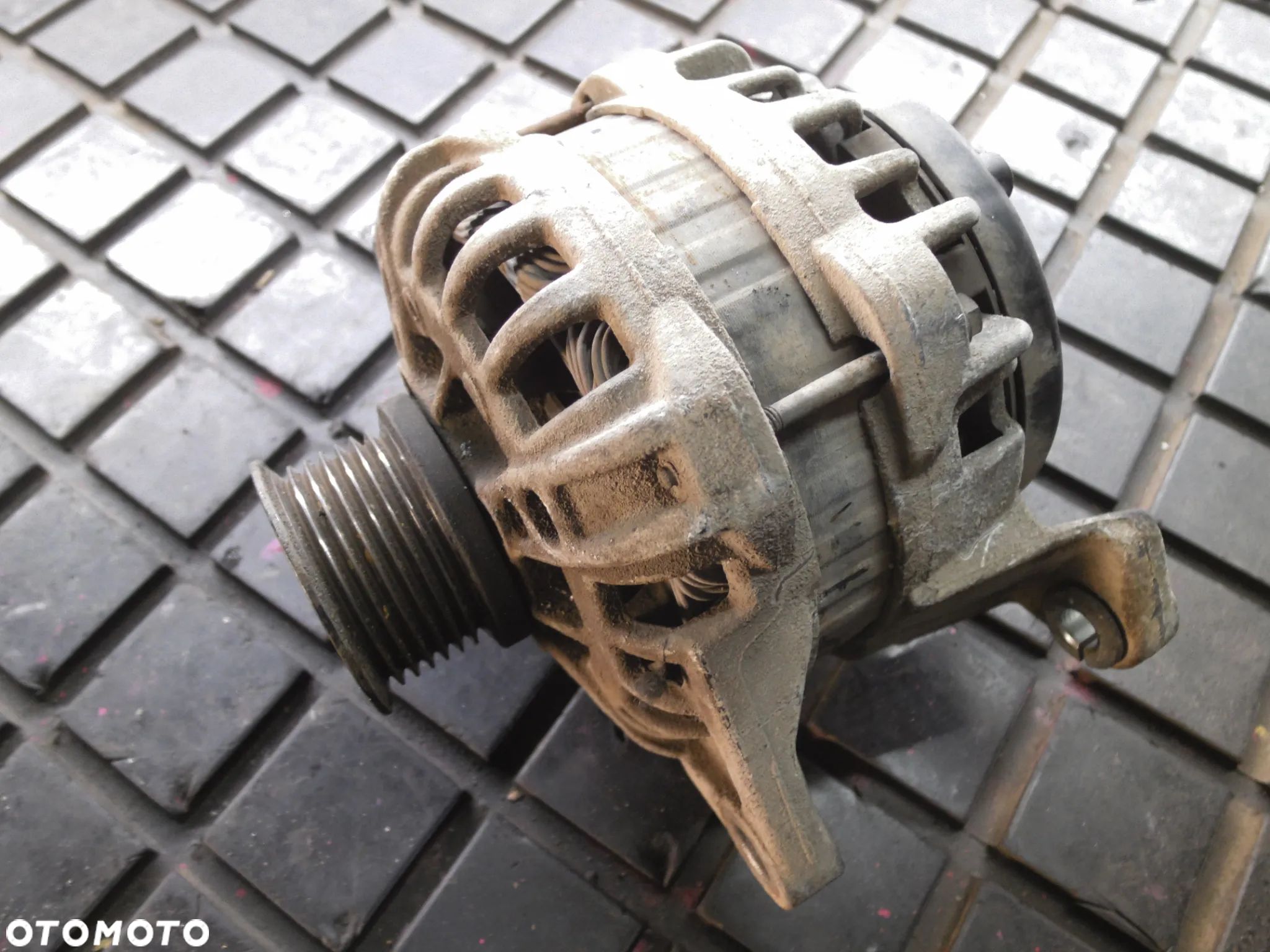 Alternator Fiat Ducato Iveco Daily 2.3 EURO 5 504385133 110A - 1