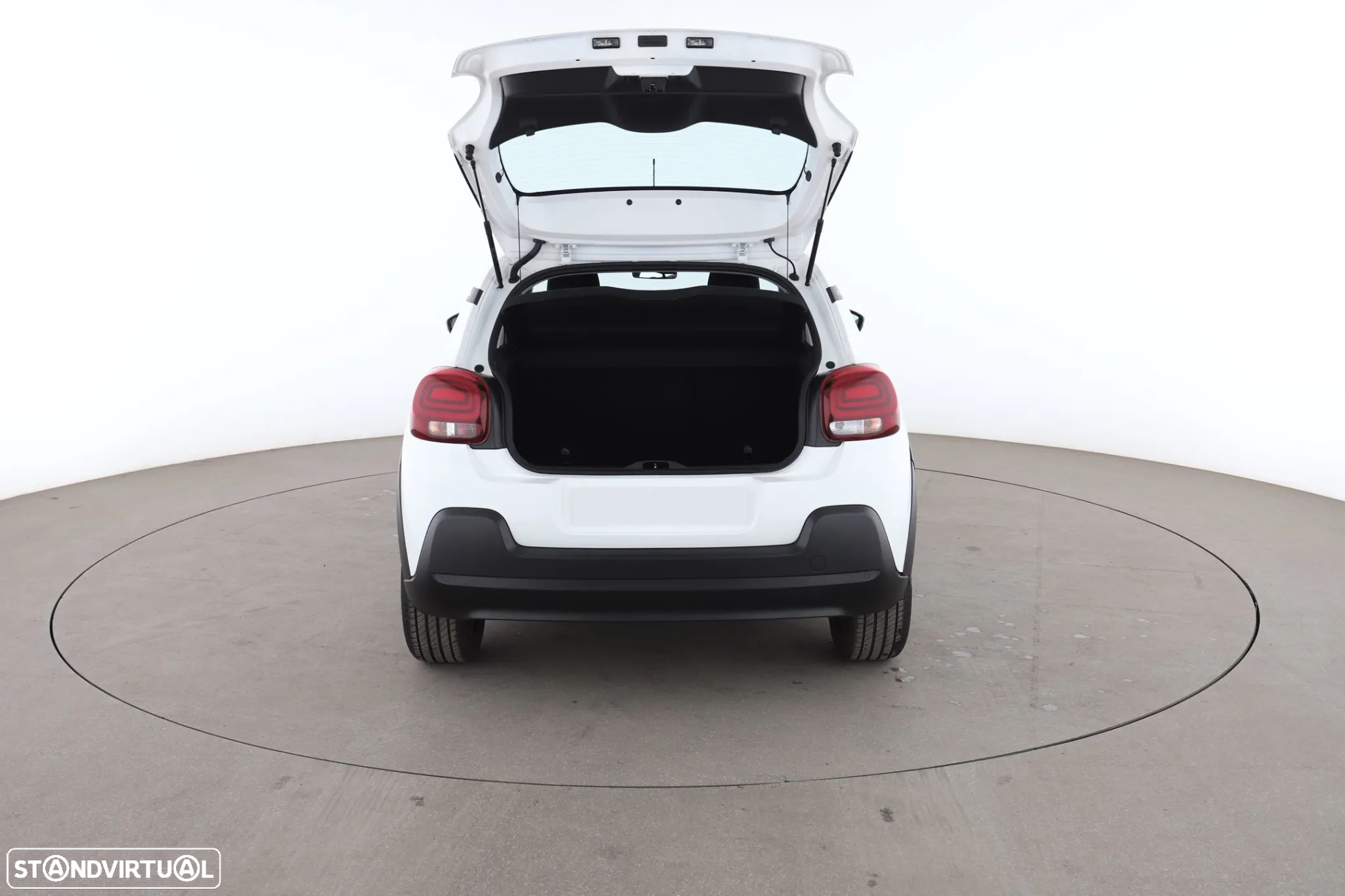 Citroën C3 1.2 PureTech Shine - 10