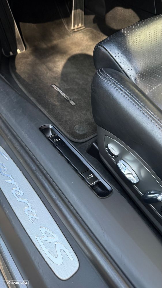 Porsche 911 (991) Carrera 4 S PDK - 29