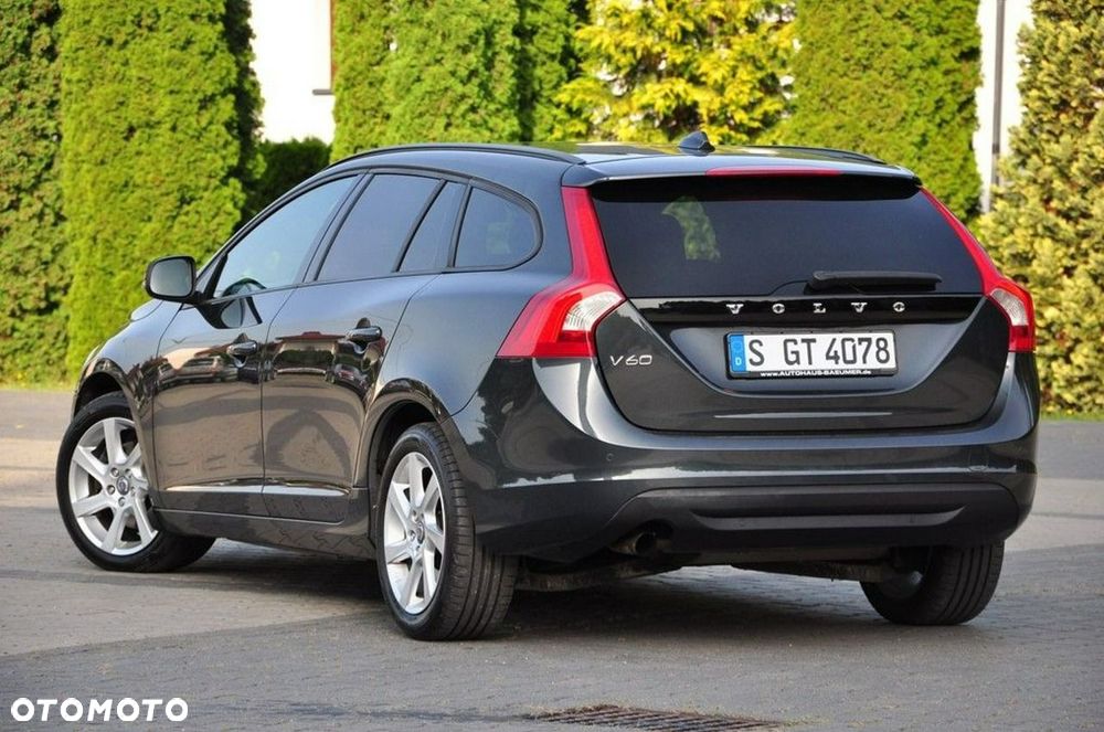 Volvo V60 D3 Momentum - 22