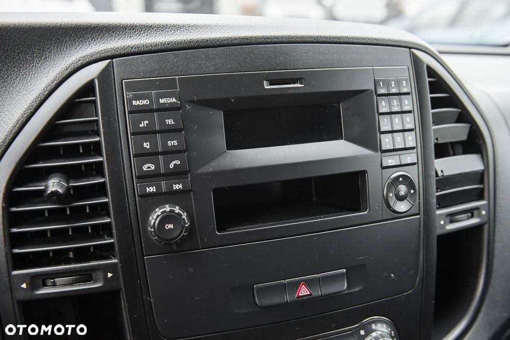 Mercedes-Benz Vito - 18