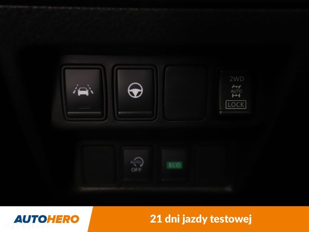 Nissan Qashqai 1.7 dCi 4x4 N-Connecta Xtronic - 28